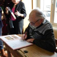 Signature pour l'acquisition des tableaux