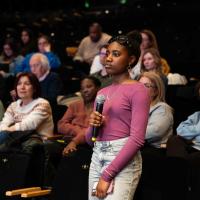 Projection du film "Sage-Homme"