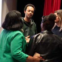 Projection du film "Sage-Homme"