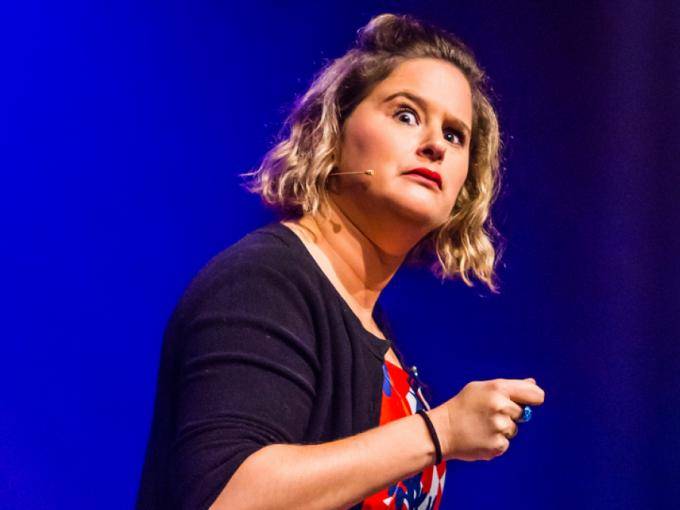 Elodie Poux " le syndrome du playmobil"