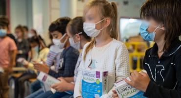 Scolaire - Distribution dictionnaire