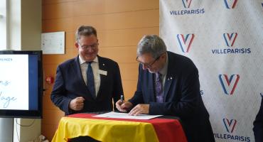 Signature charte 50 ans de jumelage
