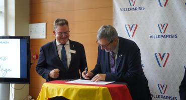 Signature charte 50 ans de jumelage