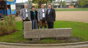 Jumelage - Inauguration de la Place Villeparisis à Wathlingen en 2013.